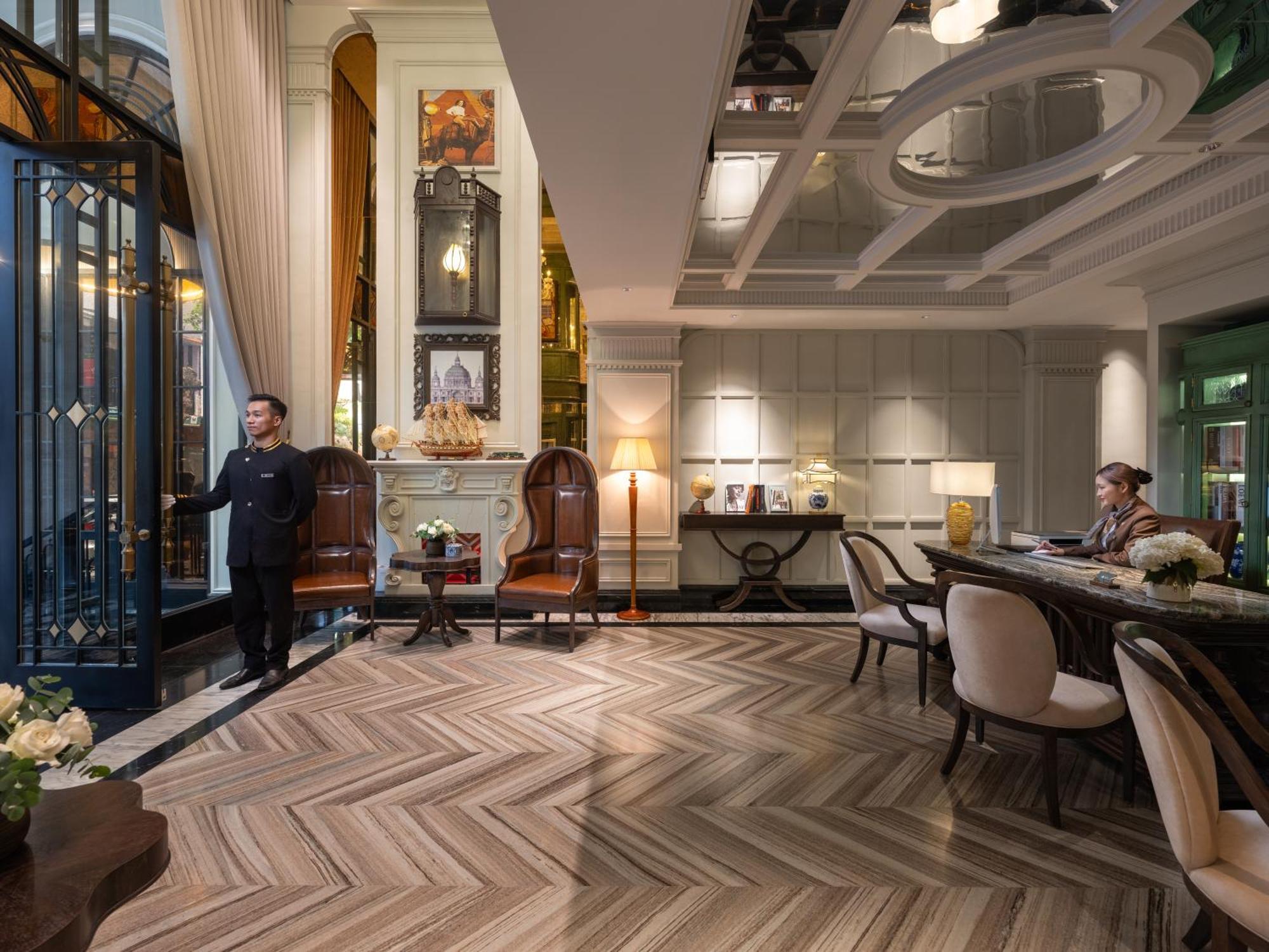 Grand Hotel Du Lac ฮานอย ภายนอก รูปภาพ The lobby of the hotel